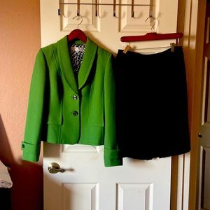 Like new barely worn business attire Jacket and skirt